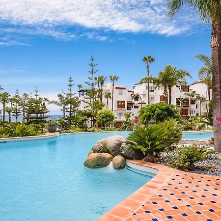 Apartment Puente Sea View *