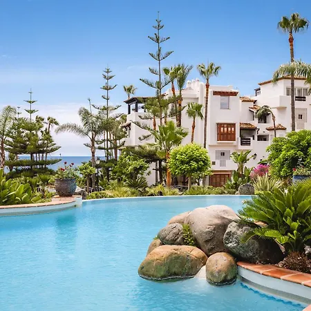 Apartment Puente Sea View *