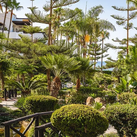 Apartment Puente Sea View